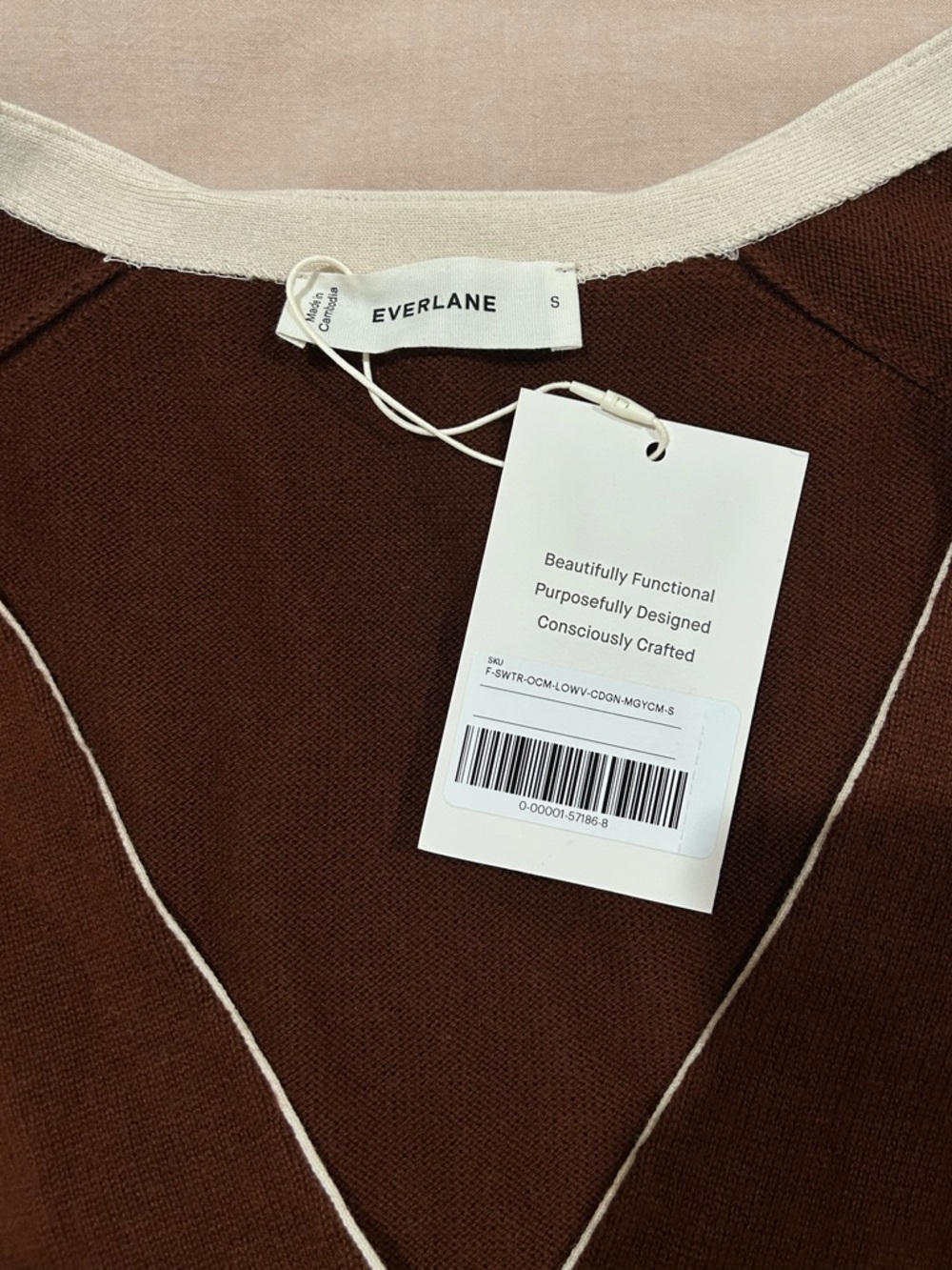 Everlane Deep V-Neck Cardigan - Picture 10 of 10